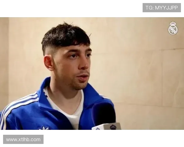 巴尔韦德家庭生活揭秘，展现球场之外的温馨时光与日常点滴