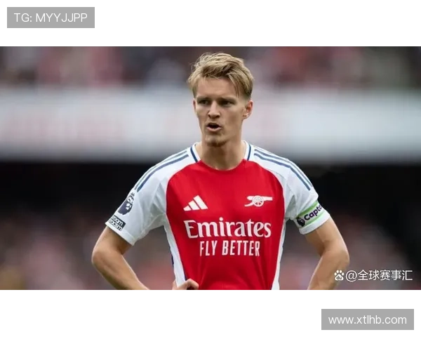 厄德高无球跑动与前插进攻分析