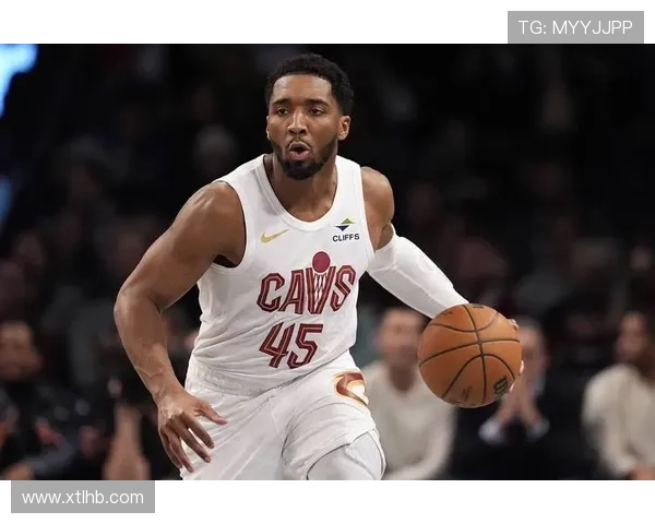 多诺万·米切尔突破得分拉开与库里的无球威胁差距